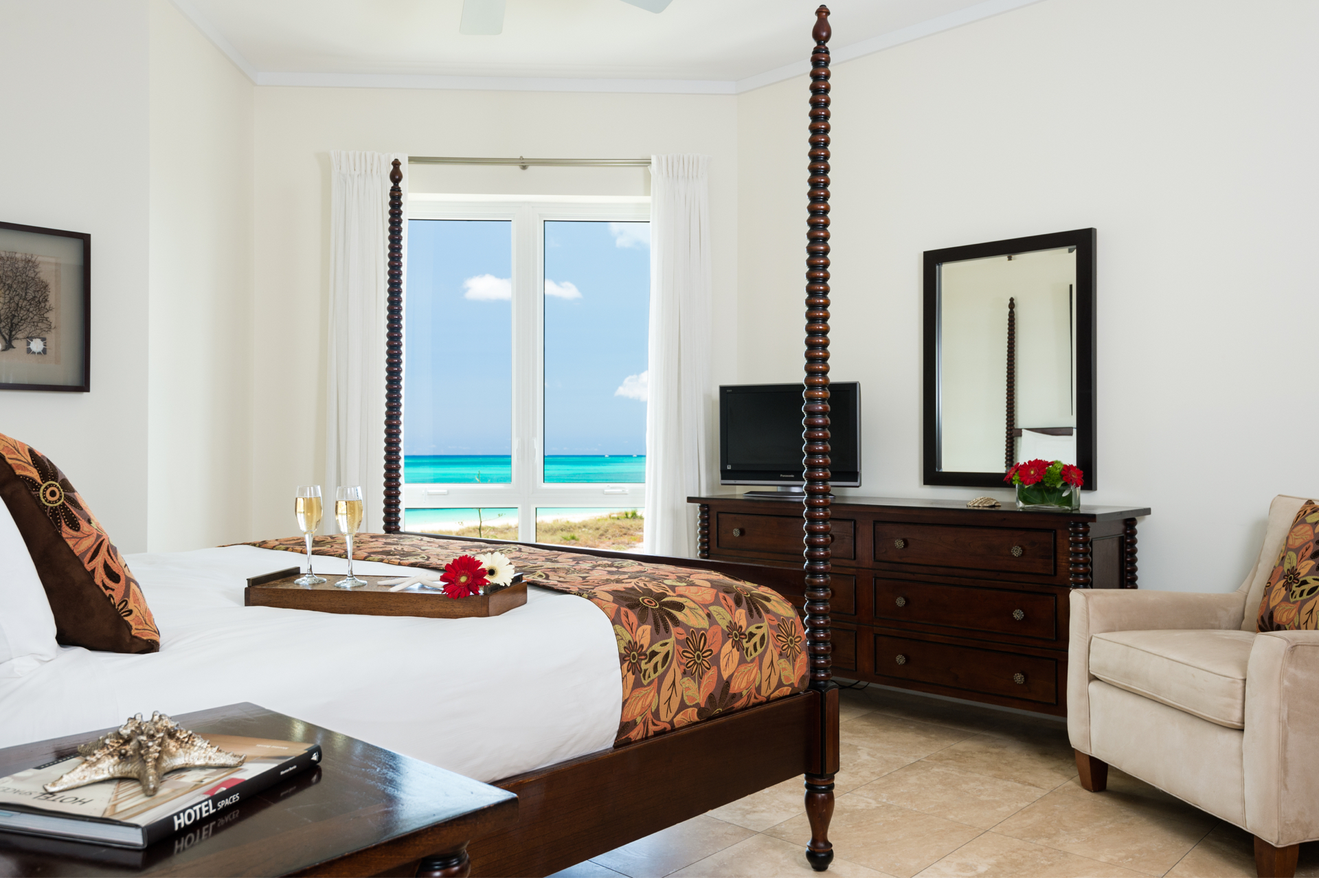Luxury 1 Bedroom Suites Image